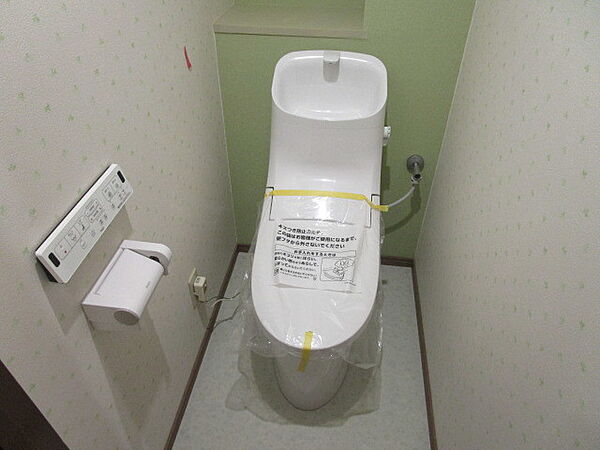 トイレ　嬉しい温水洗浄便座♪