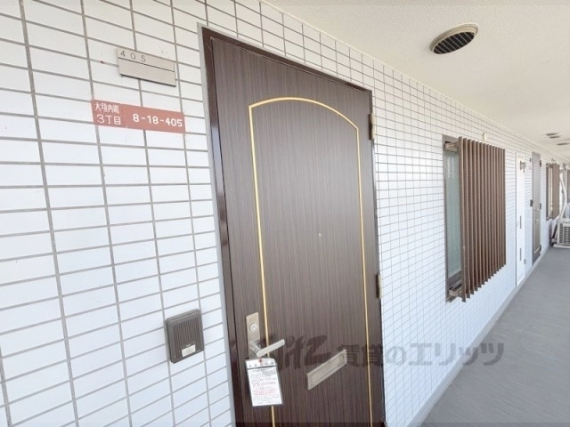 玄関　インターホン