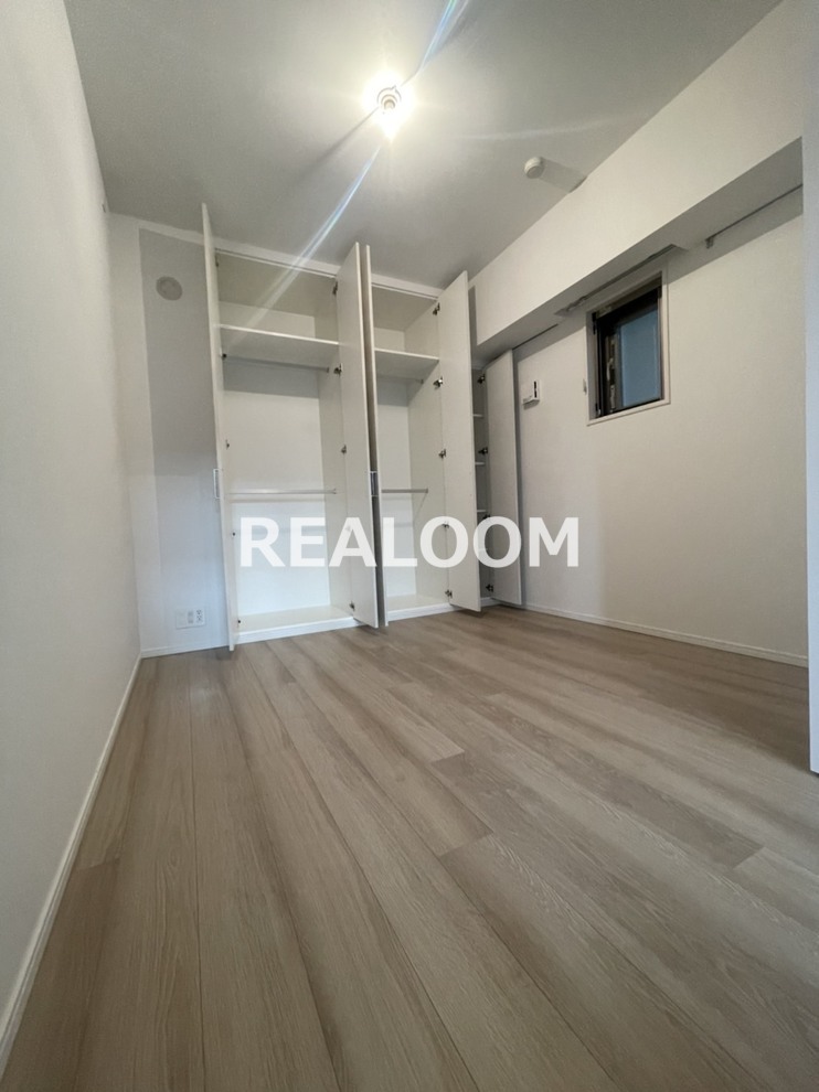 収納　新宿御苑前　新宿三丁目　1K