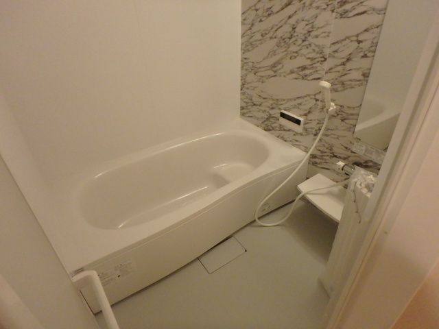 バス・シャワールーム　バス