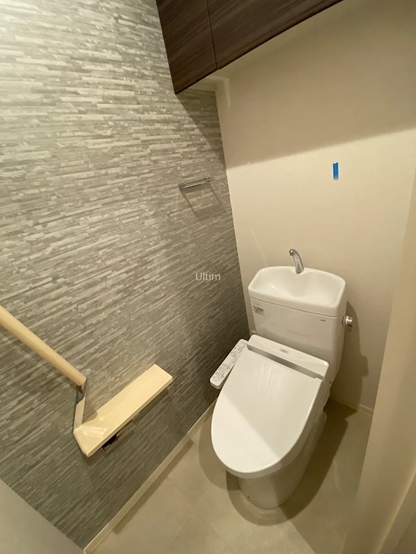 トイレ　別部屋のお写真です。ご参考までに！