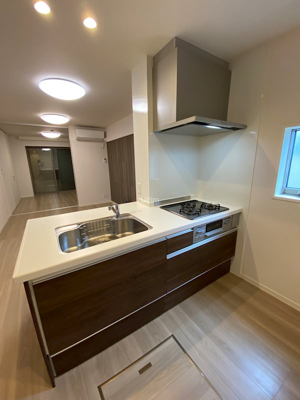 キッチン　別部屋のお写真です。ご参考までに！