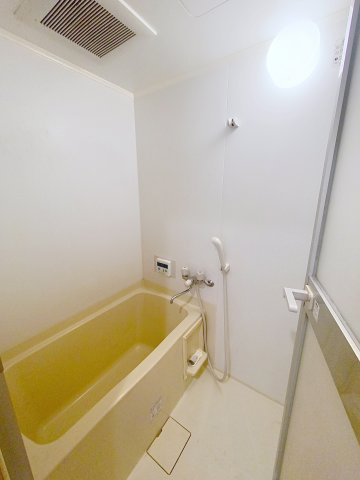 バス・シャワールーム　バスルーム