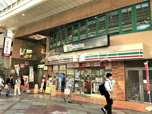 コンビニ　セブンイレブン 柏駅南口店（コンビニ）まで489m