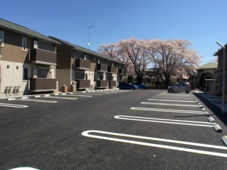 駐車場　駐車場完備です