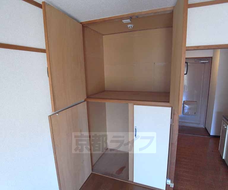 収納　奥行きのある収納です。