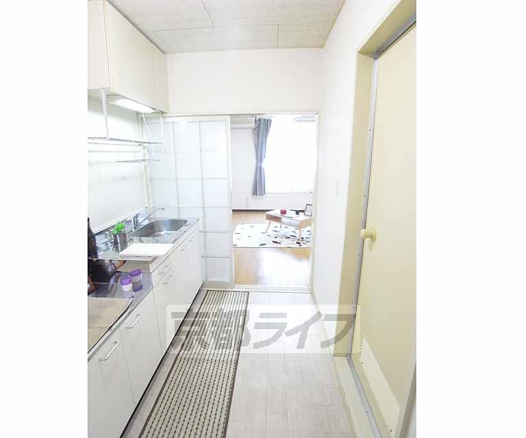 その他部屋・スペース　きれいな廊下です