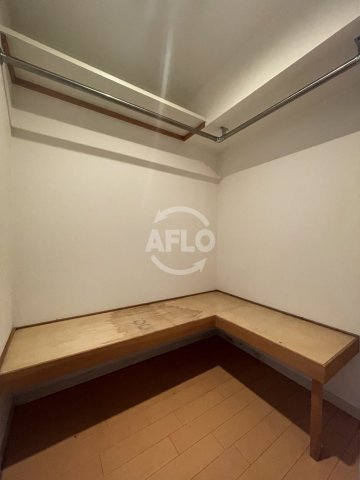 収納　La Douceur中之島（ラドゥセール中之島） ウォークイ