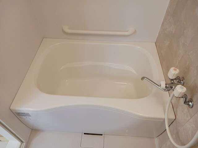 バス・シャワールーム　日々の暮らしに欠かせないお風呂です