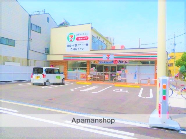 コンビニ　セブンイレブン（コンビニ）まで163m