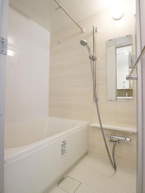 バス・シャワールーム　※写真は同タイプ住戸です。