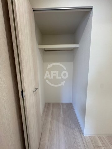 収納　コンフォリア・リヴ北浜高麗橋　収納