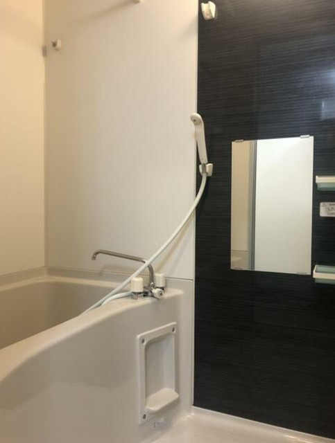 バス・シャワールーム　※別部屋参考写真