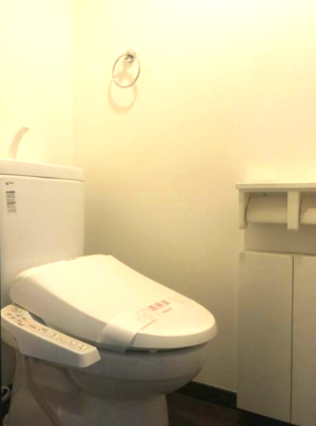 トイレ　※別部屋参考写真