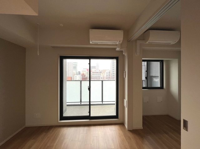 その他設備　903号室の写真になります※フロアにより建具・壁紙・床の色が