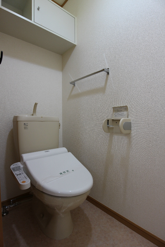 トイレ　※別号室の写真です。