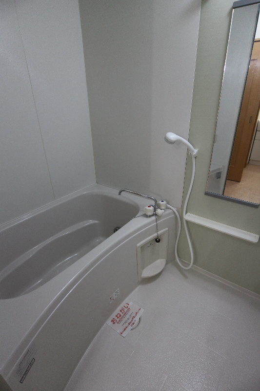 バス・シャワールーム　※別号室の写真です。