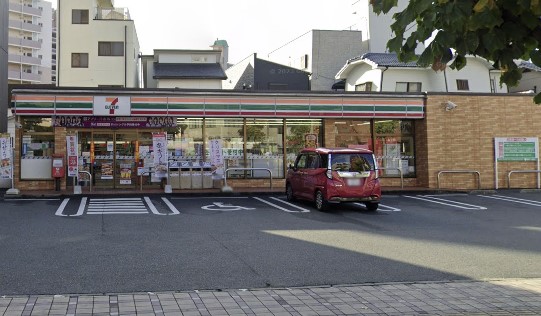 コンビニ　セブンイレブン 久留米広又通り店（コンビニ）まで438m