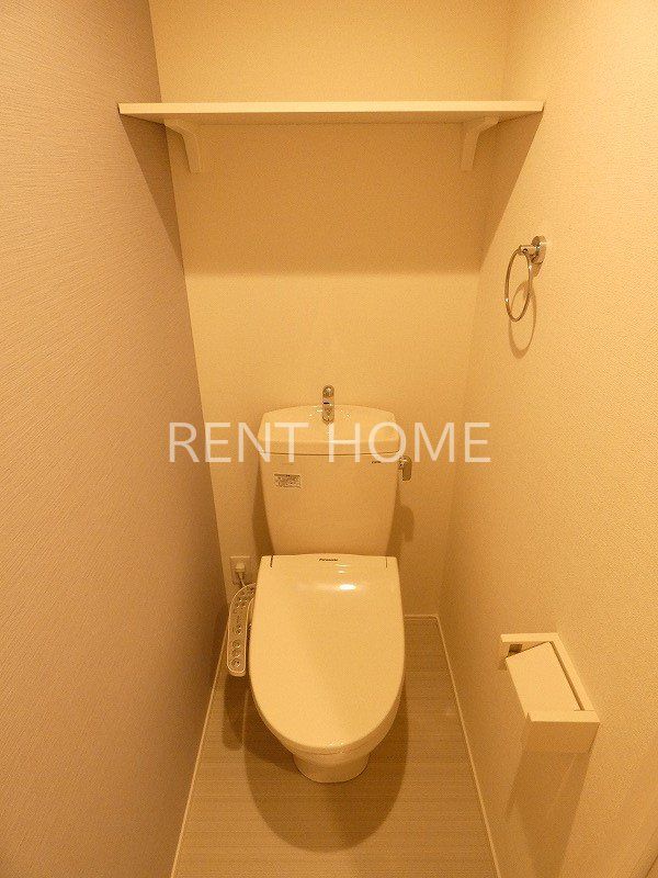 トイレ　ウォシュレット付き