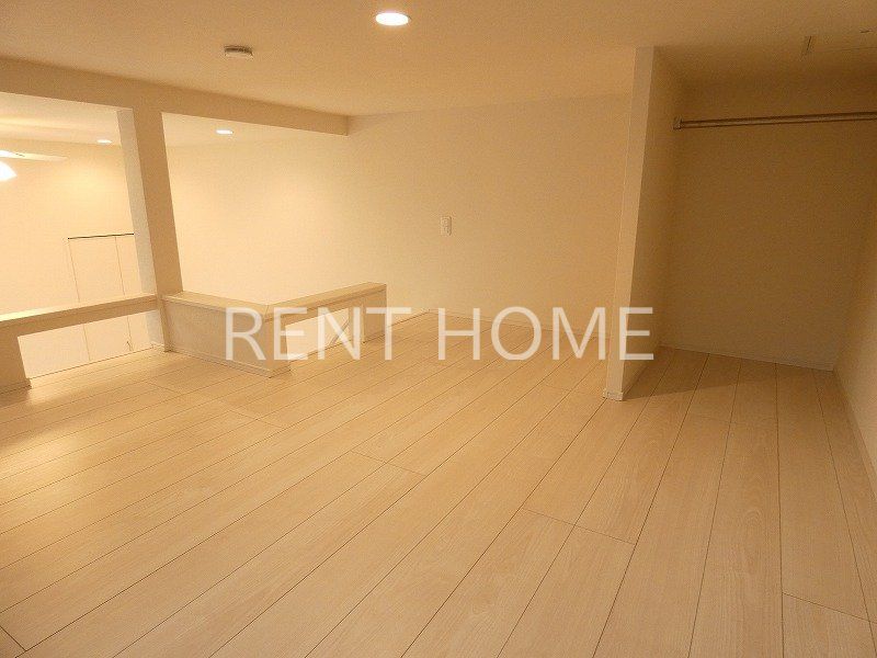 その他部屋・スペース　広々6.3帖のロフト付き