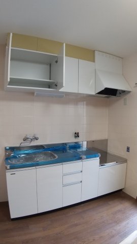 キッチン　壁付けキッチンでスペースを最大限有効活用できます！