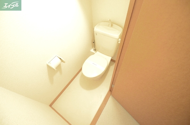 トイレ　備品や設備仕様は号室等により異なります現地をご確認ください。