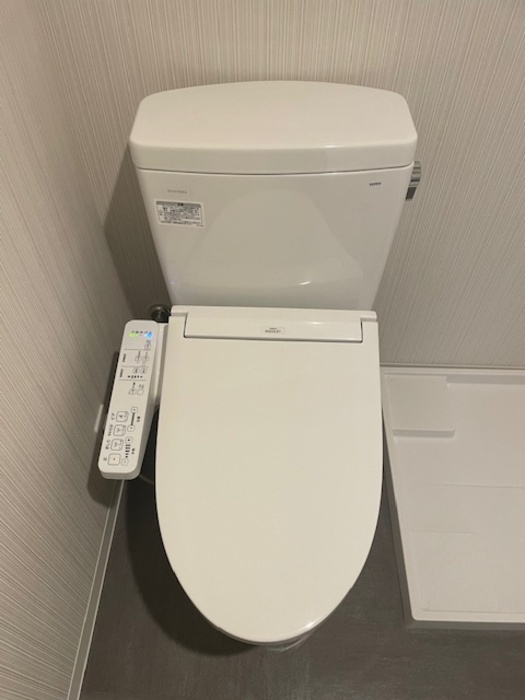 トイレ　トイレ