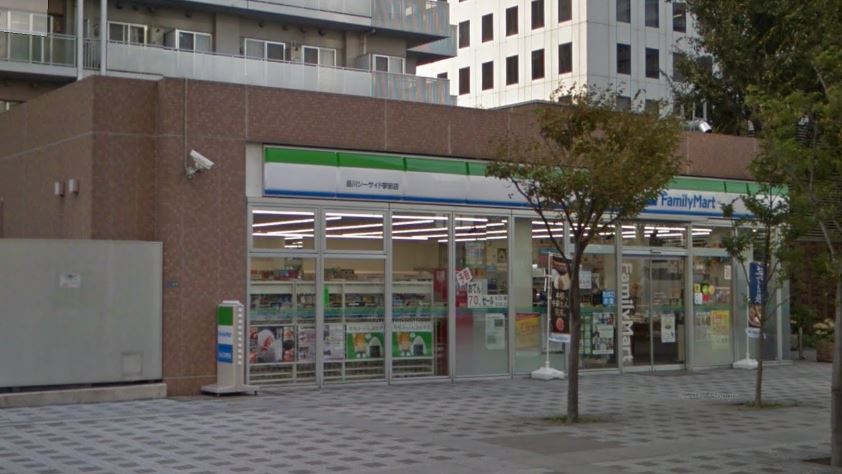 コンビニ　ファミリーマート 品川シーサイド駅前店（コンビニ）まで102m
