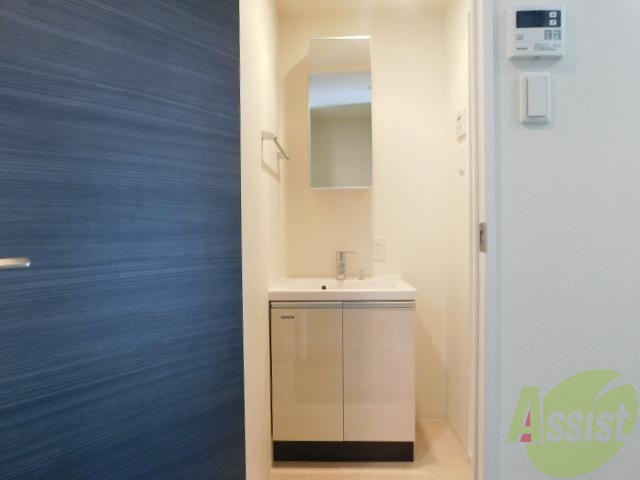 洗面設備　洗面台独立です