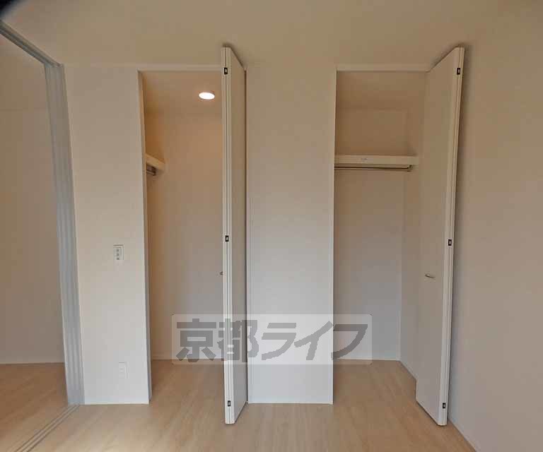 収納　広々とした収納スペースです