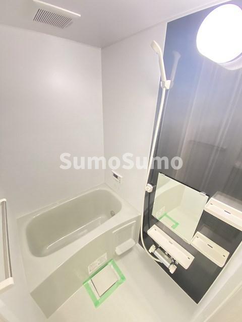 バス・シャワールーム　コンパクトで使いやすいお風呂です