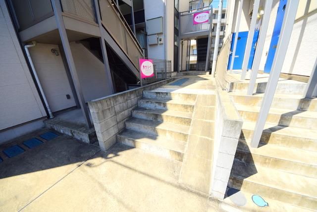 エントランス　★★スロープ付き★★