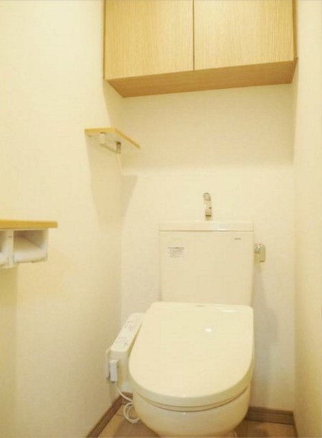 トイレ　別部屋同仕様タイプ