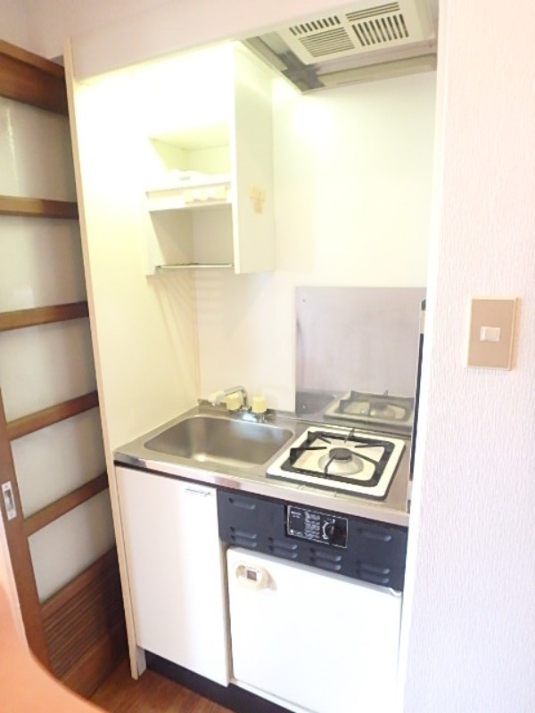 キッチン　図面と現状に相違がある場合には現状を優先