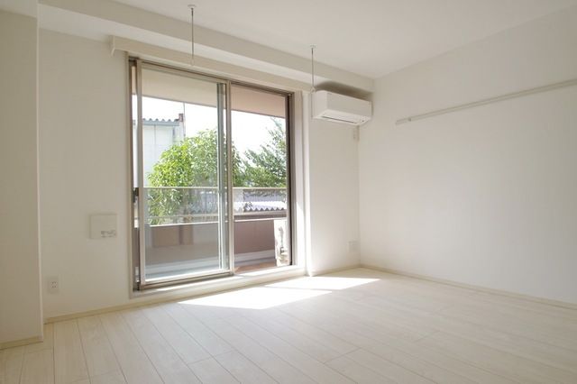 居室・リビング　★お部屋探しはタウンハウジング稲田堤店まで★