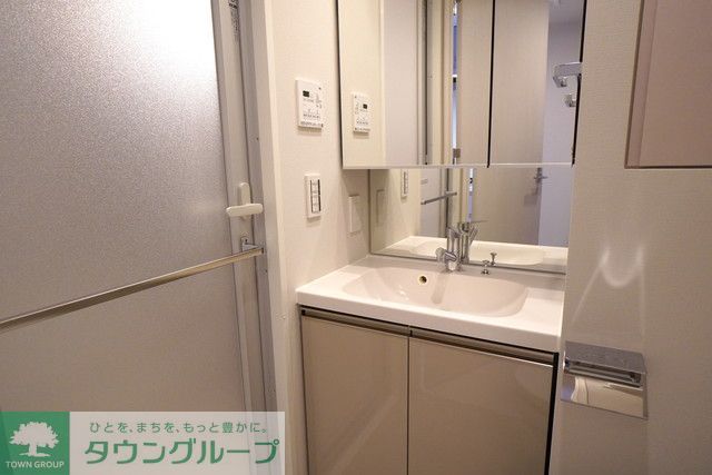 洗面設備　※写真は同タイプ住戸です。