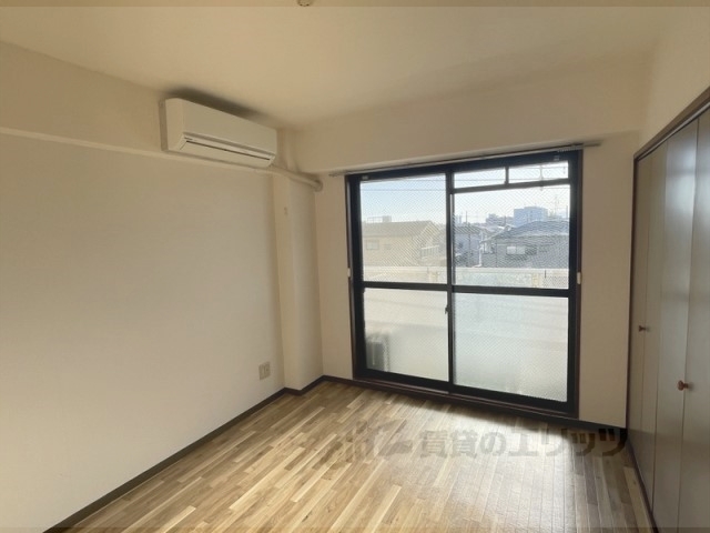 居室・リビング　洋室