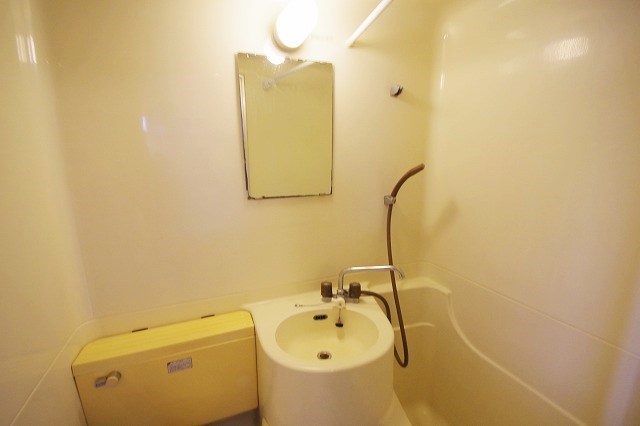 洗面設備　※別号室の写真使用中
