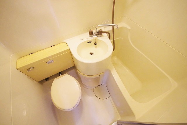 バス・シャワールーム　※別号室の写真使用中