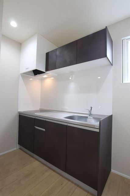 キッチン　ＩＨ２口備え付け