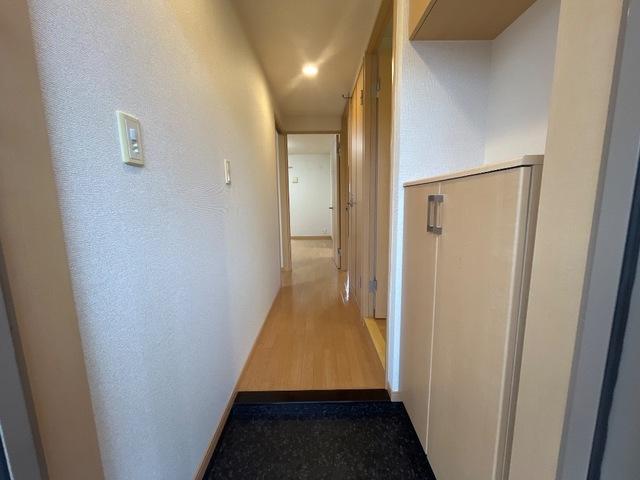 玄関　玄関・シューズボックス完備