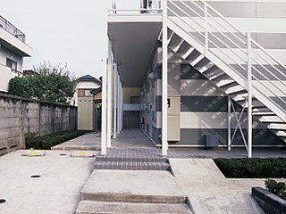 エントランス　建物入り口