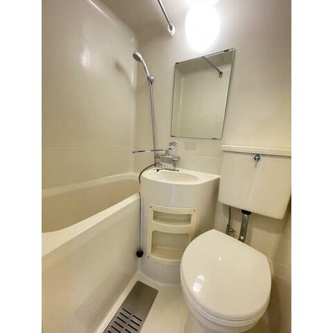 バス・シャワールーム　浴室です