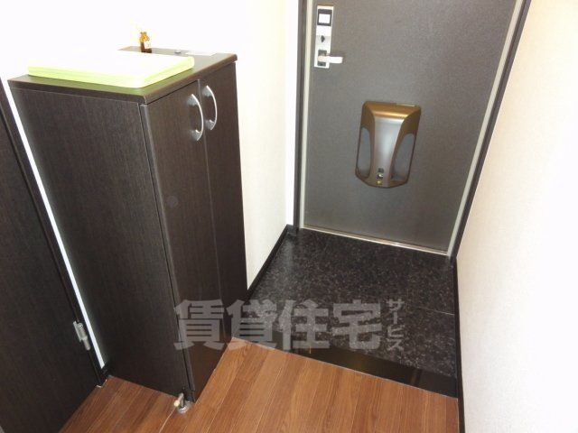 玄関　バス