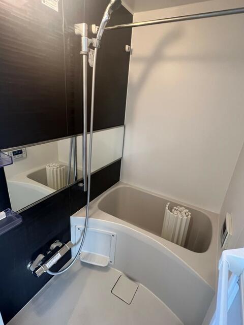 バス・シャワールーム　?