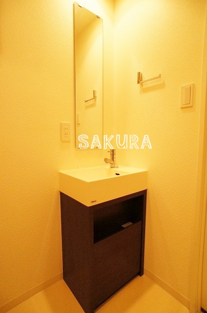 洗面設備　身支度に便利な洗面台！