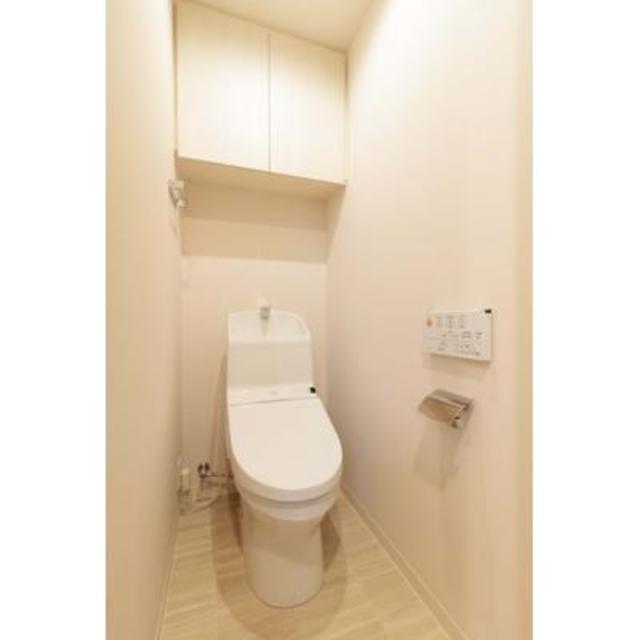 トイレ　※写真は同タイプ住戸です。