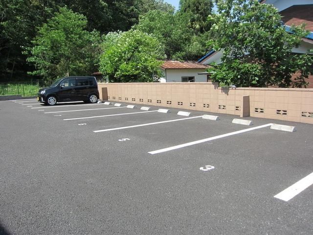 駐車場　☆駐車場☆