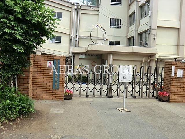 小学校　練馬区立大泉第二小学校（小学校）まで662m