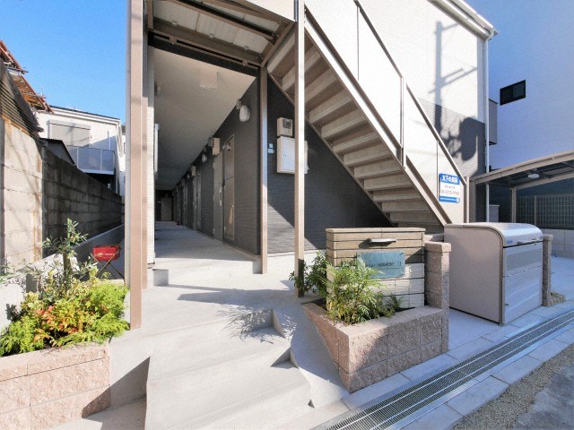 エントランス　エントランス